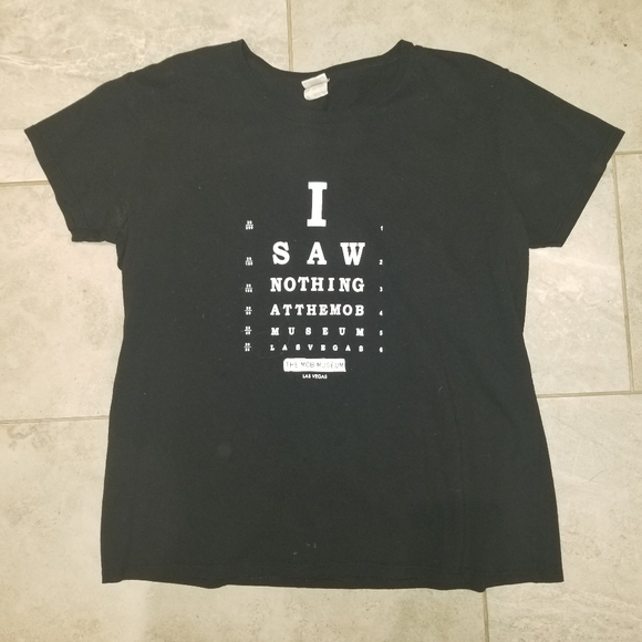 "I Saw Nothing at the Mob Museum" Funny Tee - Picture 1 of 3